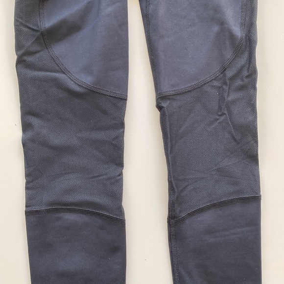 NWT Under Armour Compression Workout Leggings (Heat Gear) - Picture 6 of 7